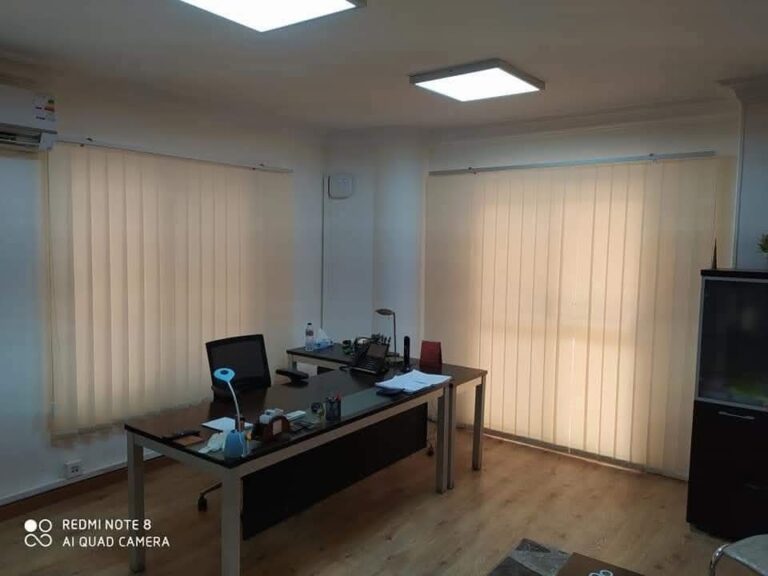 ستائر رأسية شرائح للمكاتب
